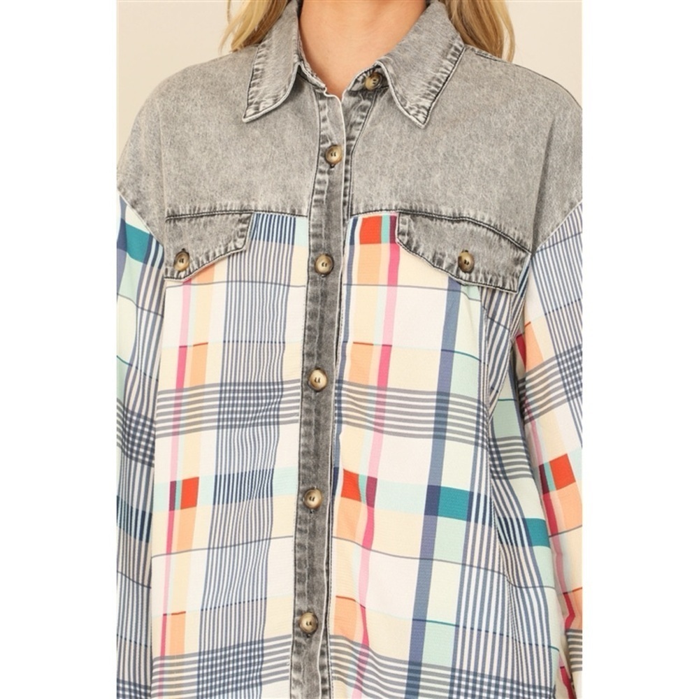 LAST CHANCE! DENIM GREY COMBO LONG SLEEVE PLAID LIGHTWEIGHT TOP/SHACKET! - Picture 5 of 5